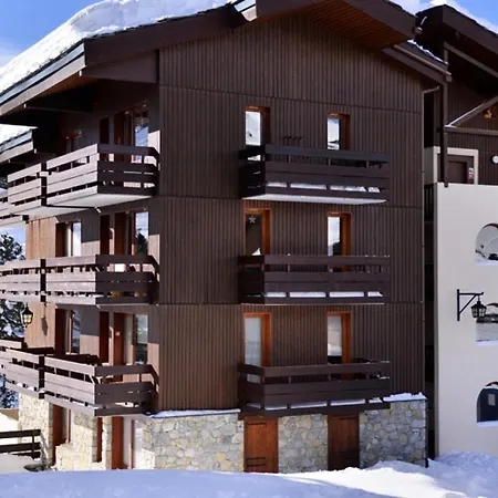 Résidence Onyx - Fonctionnel · Accès Direct Aux Pistes ·vue Pistes · Balcon Mae-3777